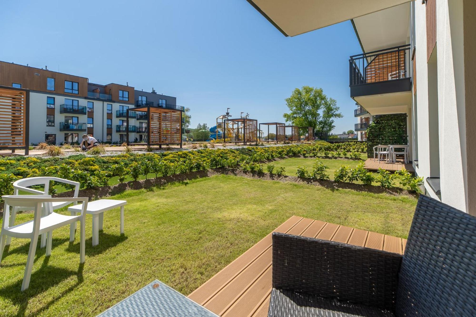 Bel Mare Lux Apartment B105 With Patio Garden By Noclegi Renters Miedzyzdroje Exterior photo